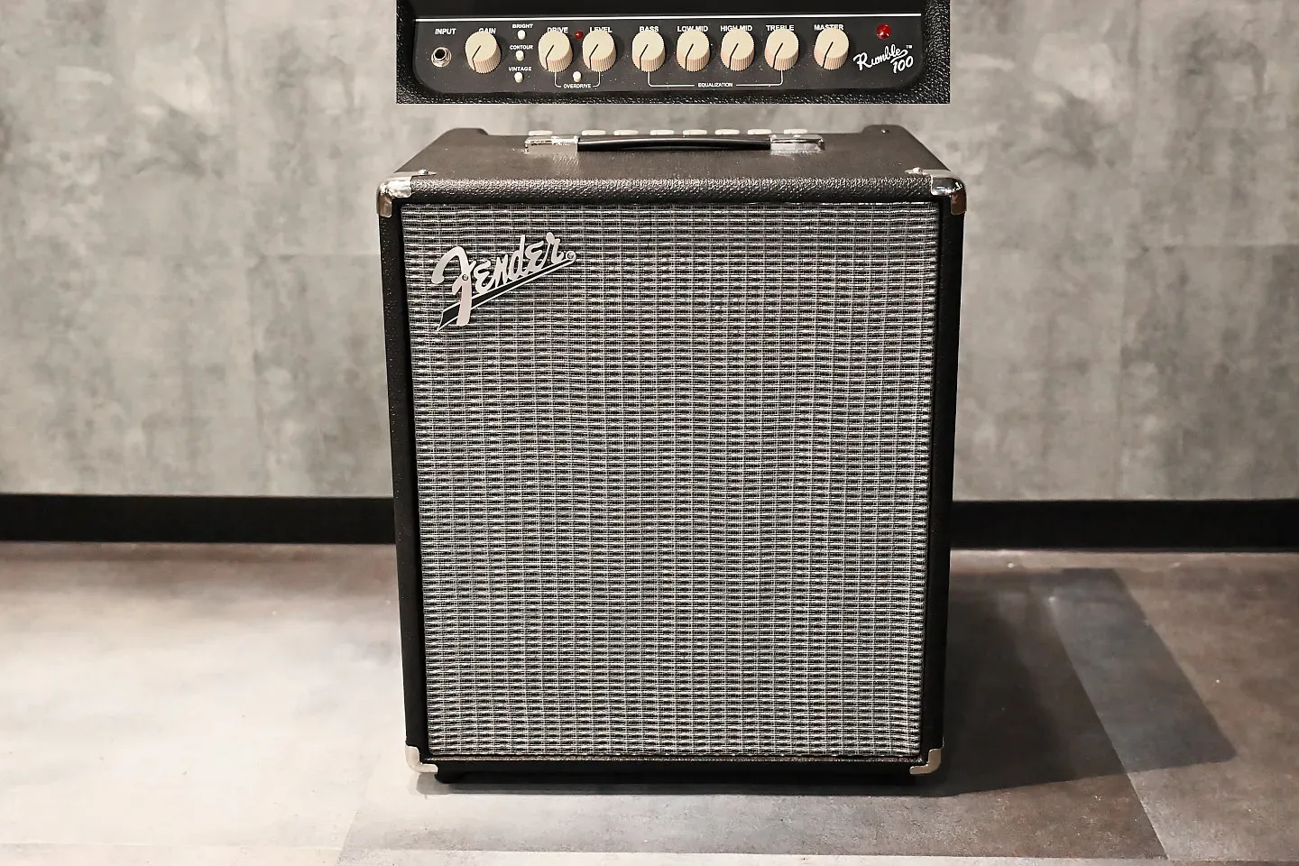 ベースアンプ FENDER RUMBLE100