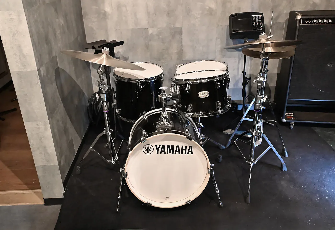 YAMAHA ドラムキット
